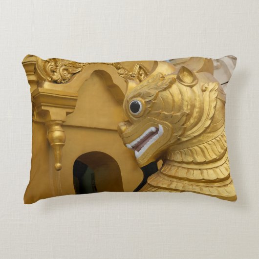 金色の獅子像 アクセントクッション (正面)