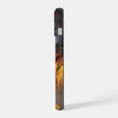 金色の目をした男性 iPhone 15ケース (左側面)