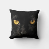 金色の目をした黒猫の顔 クッション (正面)