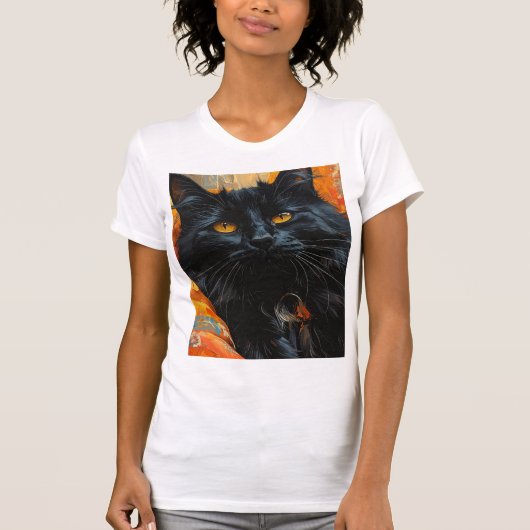 金色の瞳の真夜中の猫 Tシャツ (正面)