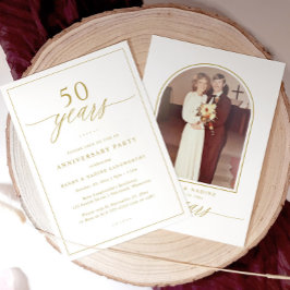 金色の筆記体でデザインされた結婚50周年記念パーティー 招待状
