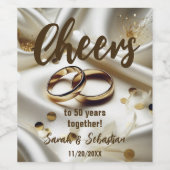 金色の絡まる結婚指輪 50周年記念の結婚記念日 ワインラベル (シングルラベル)