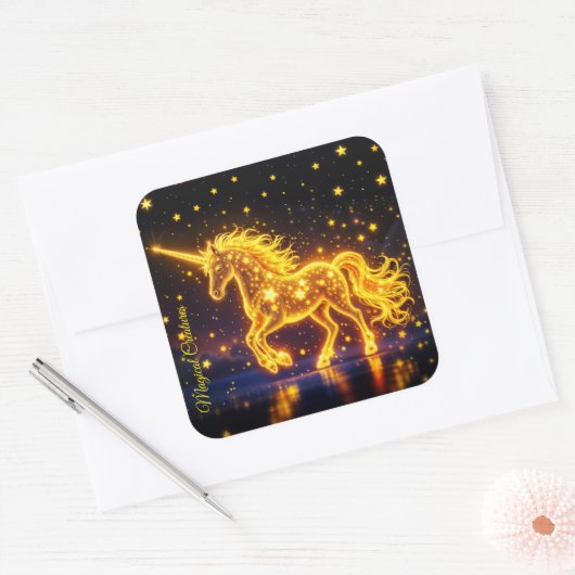 金色の美しいユニコーン輝く可愛い魔法ネオン スクエアシール (封筒)