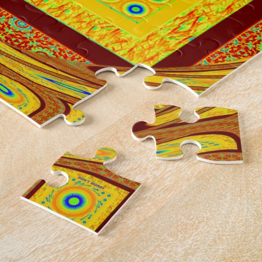 金色の赤アフリカ伝統的色 ジグソーパズル (側面)