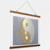 金色の陰陽 吊り下げ型タペストリー (傾斜あり)