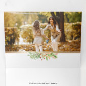 金色フレームのJoyful Scriptボタニカル2枚の写真 三つ折りクリスマスカード (内部最初)