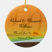 金記念日のビーチのテーマ セラミックオーナメント (裏面)