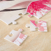 金髪のビキニの毛皮で覆われた女の子 ジグソーパズル (側面)