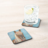 金髪のマネウマ科のート馬 コースター (右側)