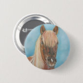 金髪のマネウマ科のート馬 缶バッジ (正面&裏面)
