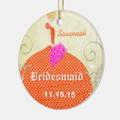 金髪の花嫁メイドがオレンジとピンクを好む セラミックオーナメント (左)
