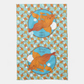 金魚と泡のグラフィックパタパーソナライズされたーン キッチンタオル (縦)