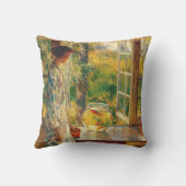 金魚鉢のそばの若い女性(チルドハサム) クッション (裏面)