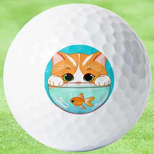 金魚鉢を覗くかわいい猫 ゴルフボール