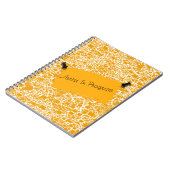 金黄色および白い小型タイルのデザイン ノートブック (左側)