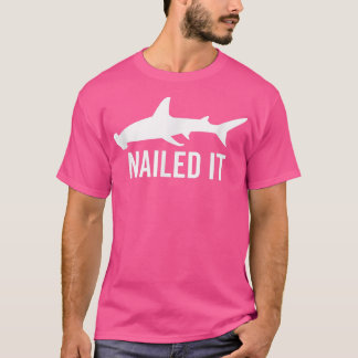 釘付けハマーヘッドシャークおもしろい動物愛好家ギフト Tシャツ