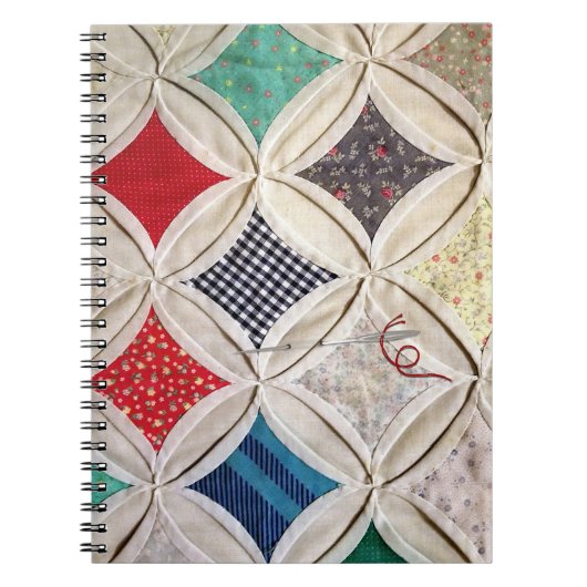 針付きカテドラルウインドウキルト ノートブック (正面)