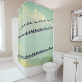 針金上の鳥、ヴィンテージ青空。 シャワーカーテン (インサイチュ)