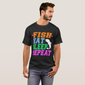 釣って食べて寝て繰り返す Tシャツ (正面フル)