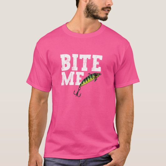 釣りおもしろい人噛み私魚釣りルアースポーツフィッシュ Tシャツ (正面)