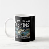 釣りが好きで仕方ないのに学校に行かされるなんて！おもしろ釣りデザイン コーヒーマグカップ (左)