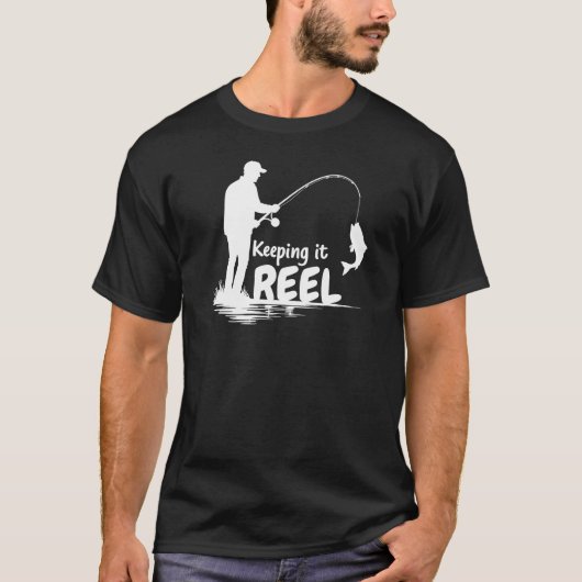 釣りで笑いを Reel に - 面白い釣りの名言 Tシャツ (正面)