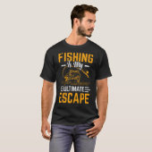 釣りは私の究極の逃避 Tシャツ (正面フル)
