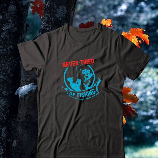 釣りは飽きない Tシャツ