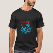 釣りは飽きない Tシャツ (正面)