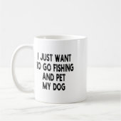 釣りをして犬を撫でたいだけ W コーヒーマグカップ (左)