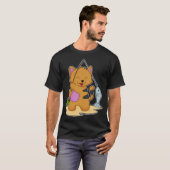 釣りをするペンギンと魚 Tシャツ (正面フル)