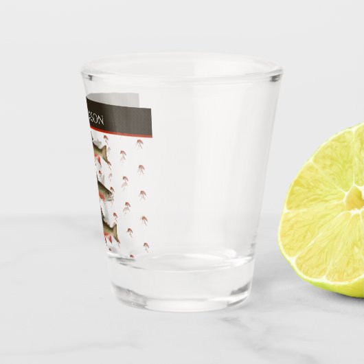 釣りモノグラムのをする漁師がブルックのトラウトを撃った ショットグラス (右)