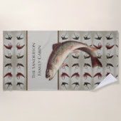 釣り人が飛ぶニジマス素朴 ビーチタオル (正面)