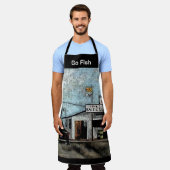 釣り人の生活のためのアート – ここで餌を見つけるエプロン エプロン (着用した状態)