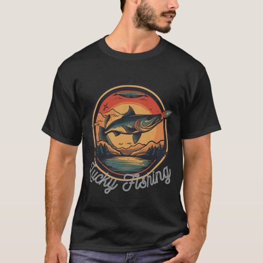 釣り具でラッキーな釣り Tシャツ (正面)