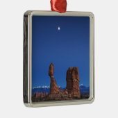 釣り合った石 メタルオーナメント (右)