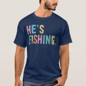 釣り妻Tシャツ - 女性のための面白い釣りギフト Tシャツ (正面)