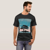 釣り竿で釣りをするカエル Tシャツ (正面フル)