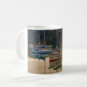釣り船と帆船のマグカップ コーヒーマグカップ (正面左)