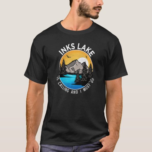 釣り ボート キャンプ 湖畔のインク 湖 Tシャツ (正面)
