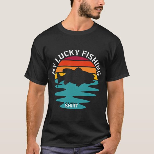 釣竿で釣りをするアザラシ Tシャツ (正面)