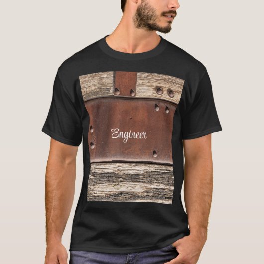 鉄の木の強い男の姿 Tシャツ (正面)