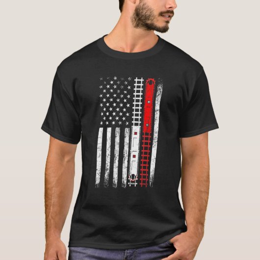 鉄道アメリカ国旗の機関車の模型ライ Tシャツ (正面)