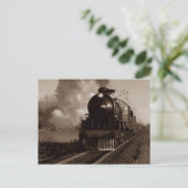 鉄道列車が通過する田園側のはがき ポストカード (スタンド正面)