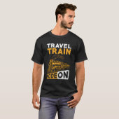 鉄道旅行の走行列車モードオン Tシャツ (正面フル)