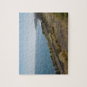 鉄道線路が付いているサンタ・バーバラの海岸線 ジグソーパズル (縦)