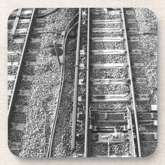 鉄道線路、白黒映像 コースター (正面)