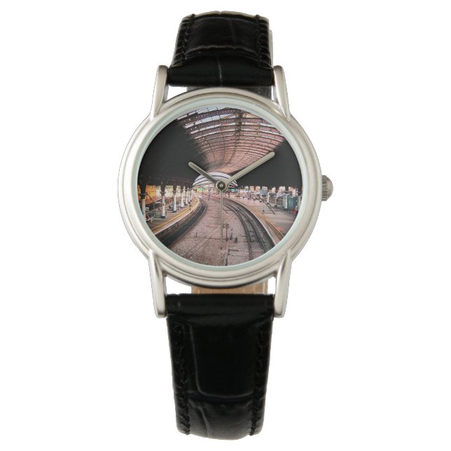 鉄道駅 腕時計 (正面)