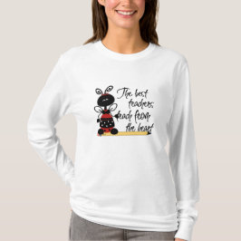 鉛筆の先生のTシャツを持つてんとう虫 Tシャツ