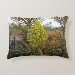 鉛筆の植物とフェンスの自然写真 アクセントクッション